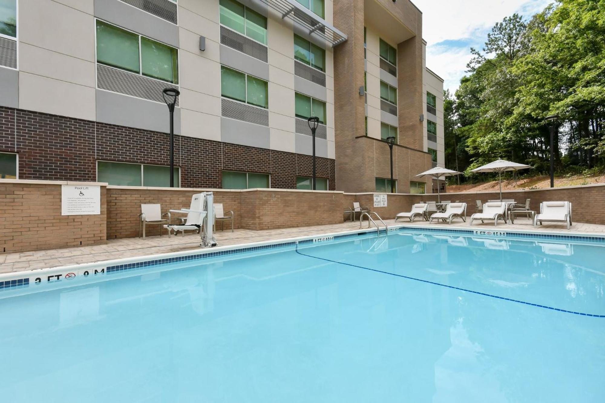 Holiday Inn Express & Suites Charlotte - Ballantyne By Ihg Exterior foto